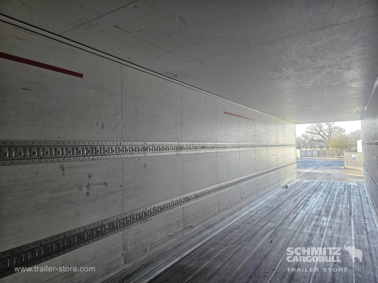 SCHMITZ Reefer Standard - Изотермический полуприцеп: фото 3 SCHMITZ Reefer Standard - Изотермический полуприцеп: фото 3