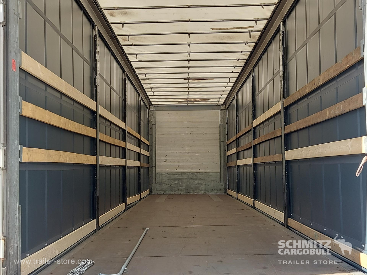 SCHMITZ Curtainsider Mega - Тентованный полуприцеп: фото 4 SCHMITZ Curtainsider Mega - Тентованный полуприцеп: фото 4