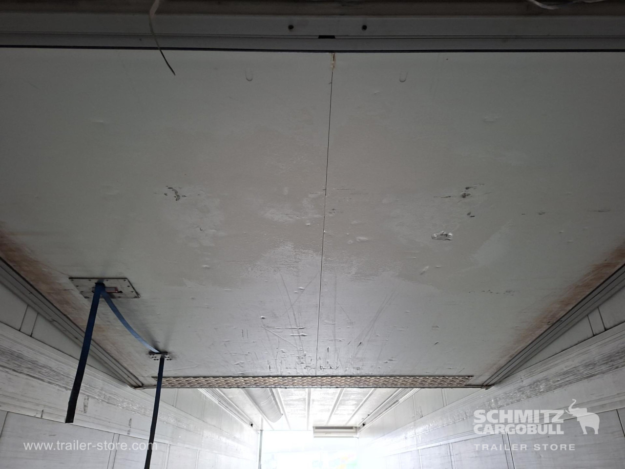 SCHMITZ Reefer Multitemp - Изотермический полуприцеп: фото 2 SCHMITZ Reefer Multitemp - Изотермический полуприцеп: фото 2