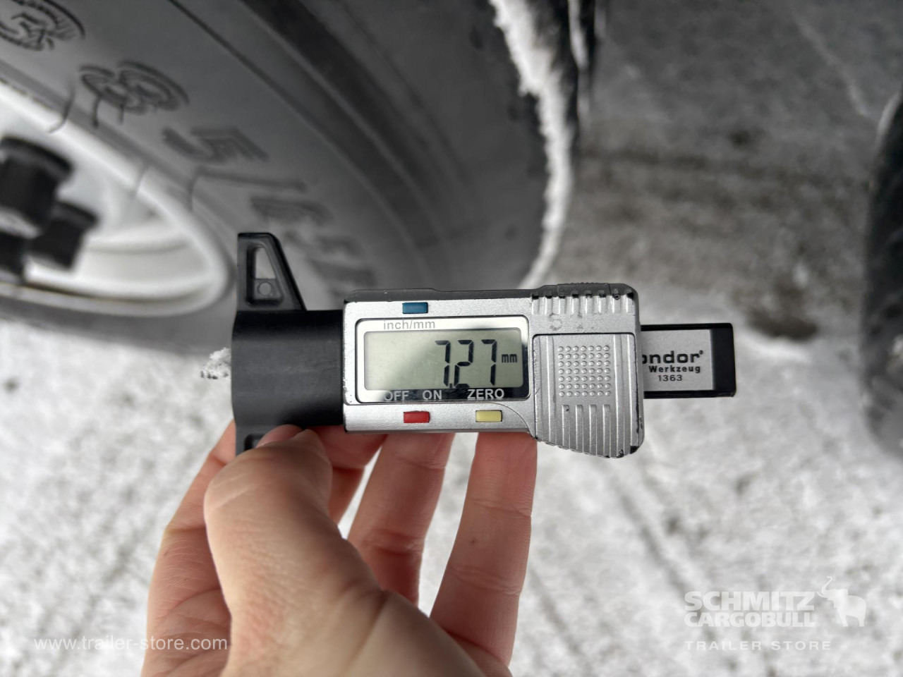 SCHMITZ Curtainsider Standard - Тентованный полуприцеп: фото 2 SCHMITZ Curtainsider Standard - Тентованный полуприцеп: фото 2