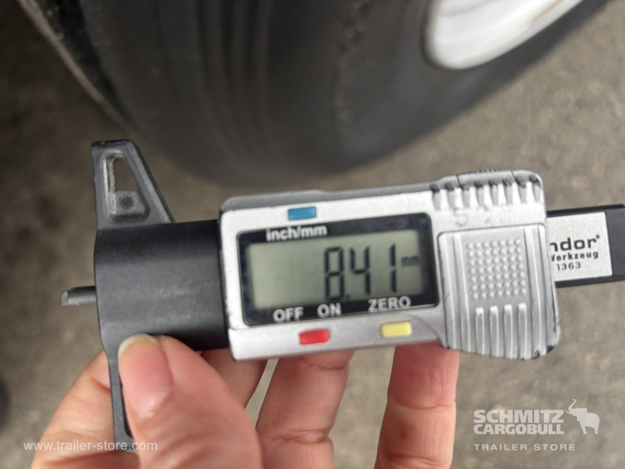 SCHMITZ Curtainsider Standard - Тентованный полуприцеп: фото 3 SCHMITZ Curtainsider Standard - Тентованный полуприцеп: фото 3