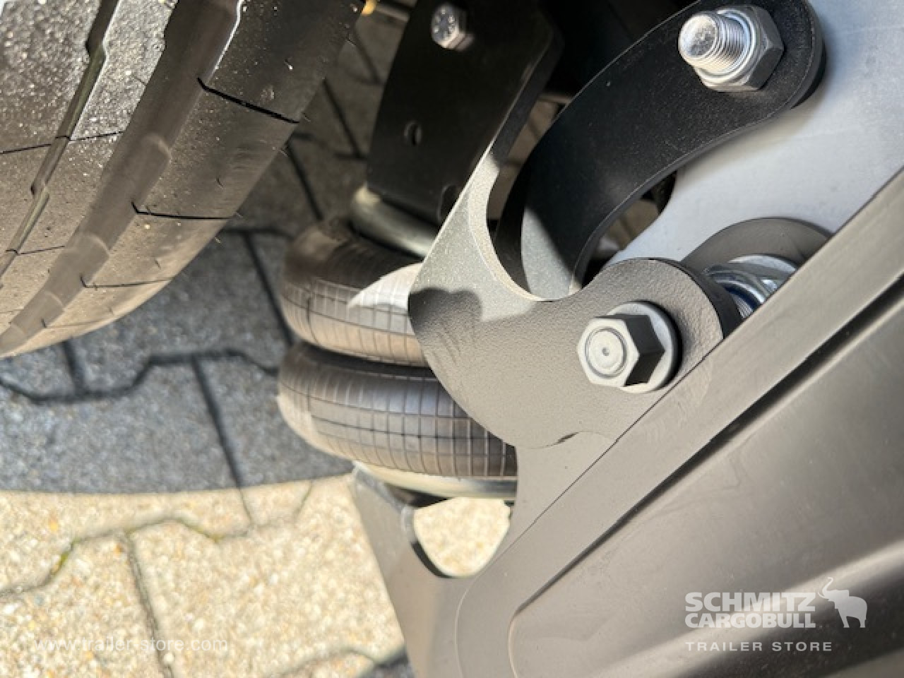 SCHMITZ Oplegger Schuifzeil Mega - Тентованный полуприцеп: фото 2 SCHMITZ Oplegger Schuifzeil Mega - Тентованный полуприцеп: фото 2