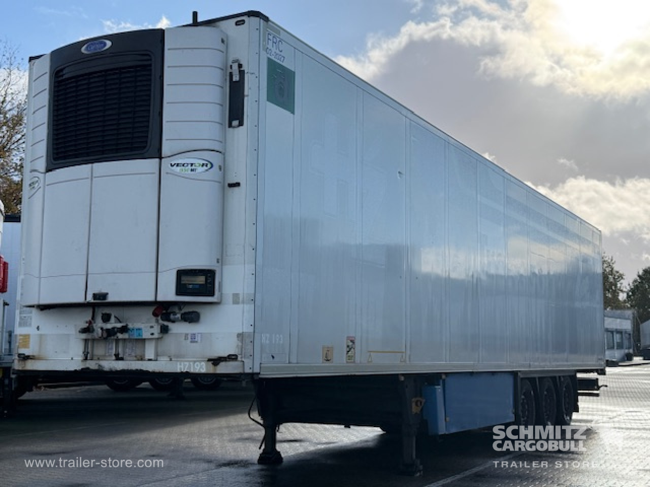 SCHMITZ Oplegger Vries Multitemp - Изотермический полуприцеп: фото 1 SCHMITZ Oplegger Vries Multitemp - Изотермический полуприцеп: фото 1