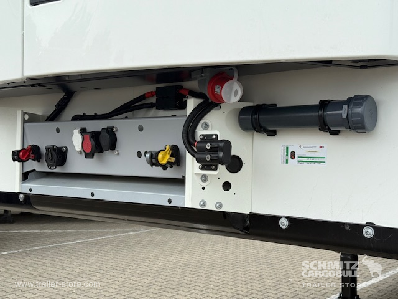 SCHMITZ Oplegger Vries Standard Taillift - Изотермический полуприцеп: фото 5 SCHMITZ Oplegger Vries Standard Taillift - Изотермический полуприцеп: фото 5