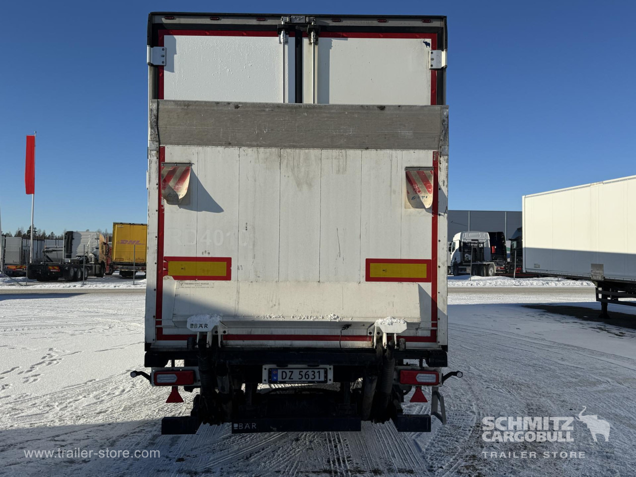 SCHMITZ Reefer Standard Double deck Taillift - Изотермический полуприцеп: фото 2 SCHMITZ Reefer Standard Double deck Taillift - Изотермический полуприцеп: фото 2