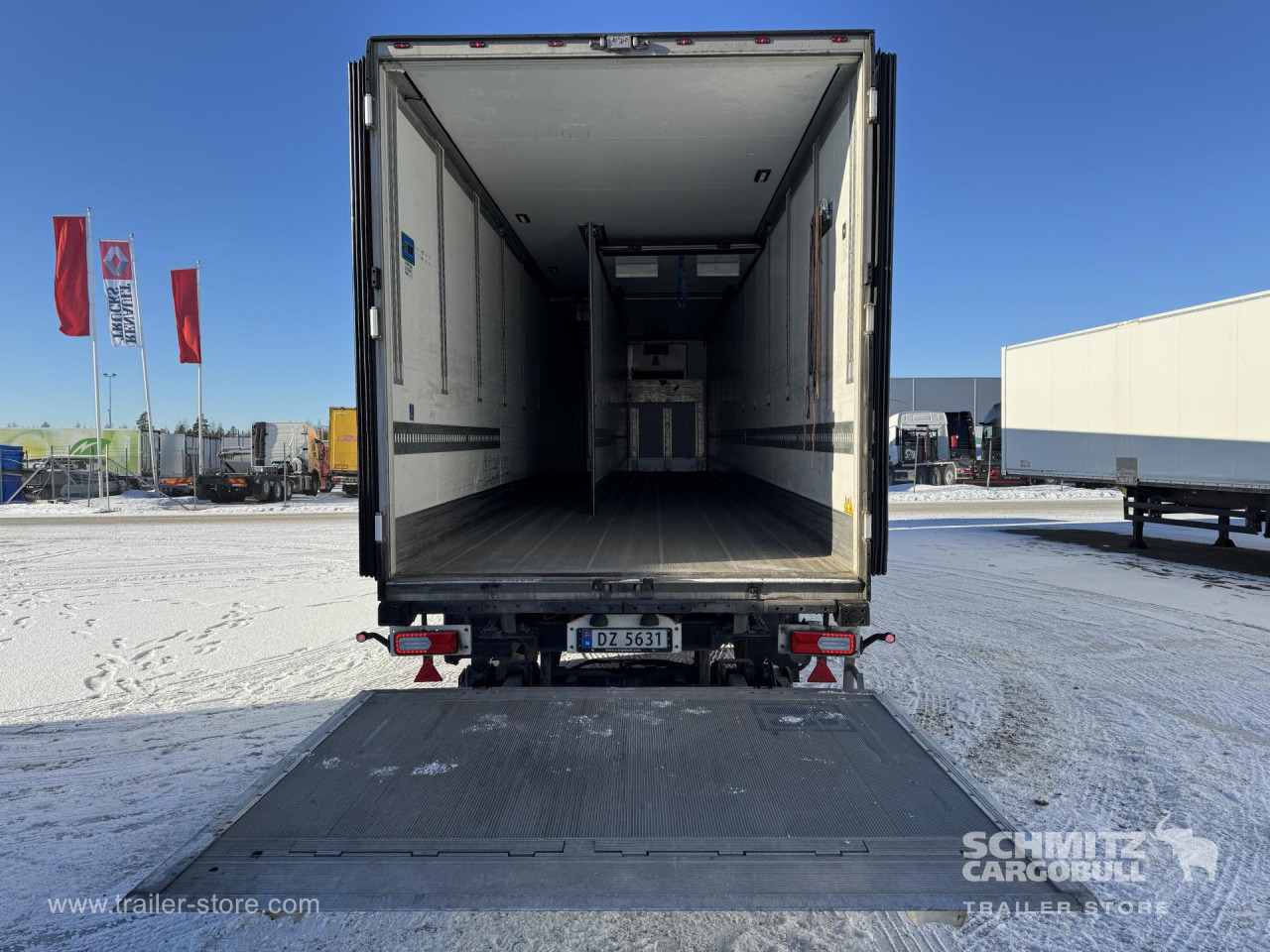 SCHMITZ Reefer Standard Double deck Taillift - Изотермический полуприцеп: фото 3 SCHMITZ Reefer Standard Double deck Taillift - Изотермический полуприцеп: фото 3