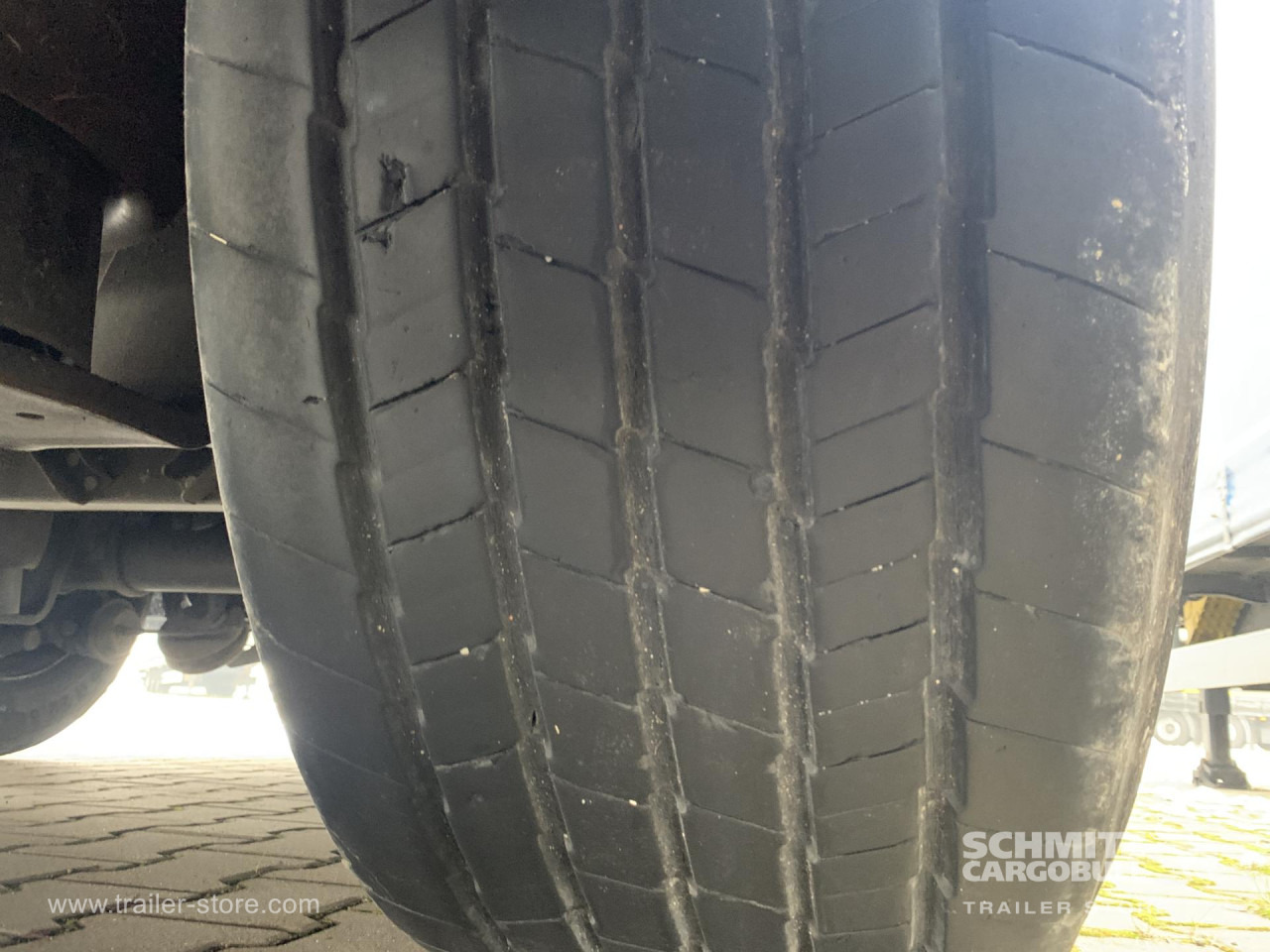 SCHMITZ Curtainsider Mega - Тентованный полуприцеп: фото 4 SCHMITZ Curtainsider Mega - Тентованный полуприцеп: фото 4