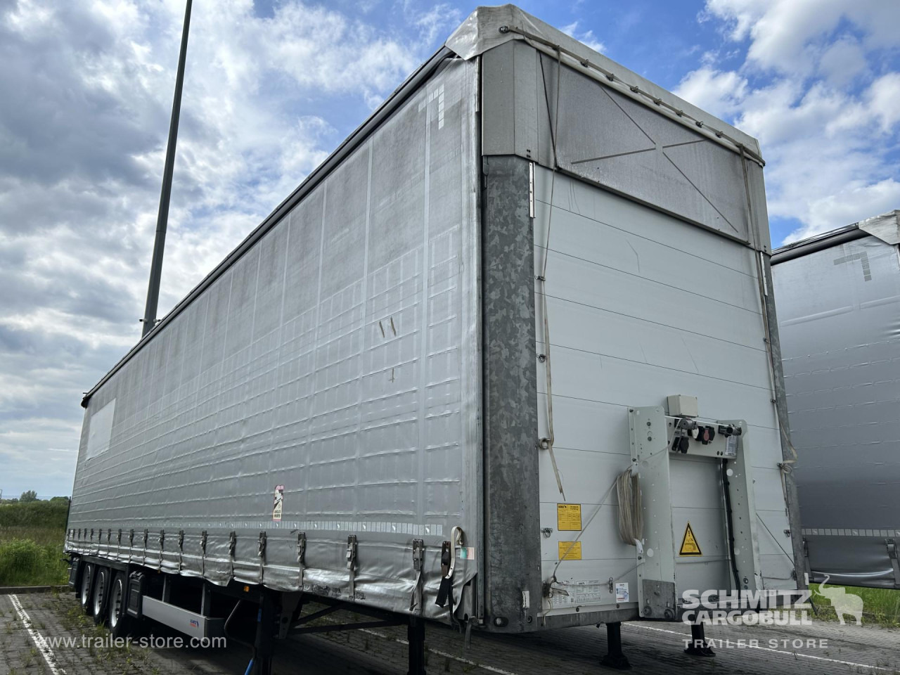 SCHMITZ Curtainsider Mega - Тентованный полуприцеп: фото 1 SCHMITZ Curtainsider Mega - Тентованный полуприцеп: фото 1
