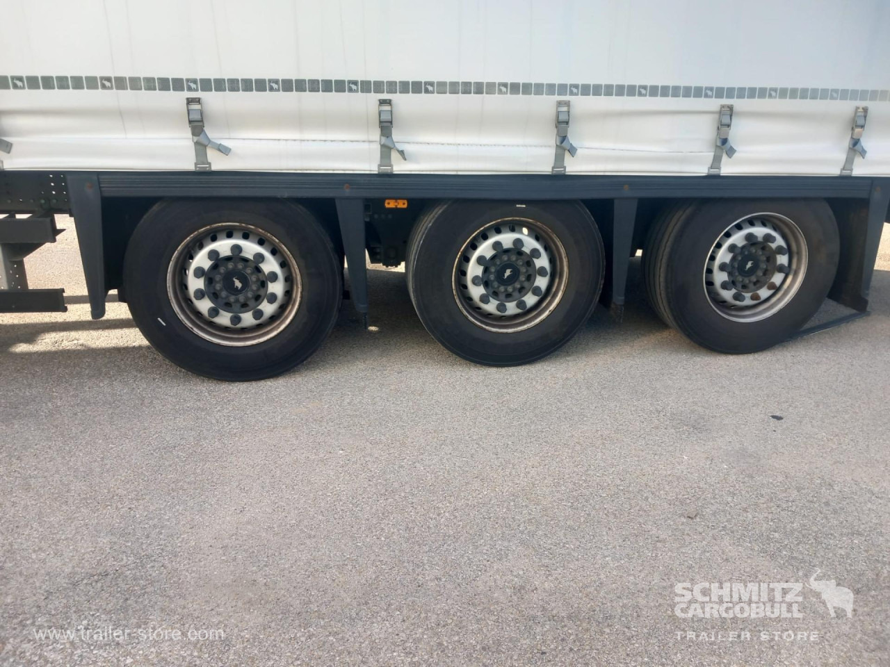 SCHMITZ Curtainsider Mega - Тентованный полуприцеп: фото 3 SCHMITZ Curtainsider Mega - Тентованный полуприцеп: фото 3