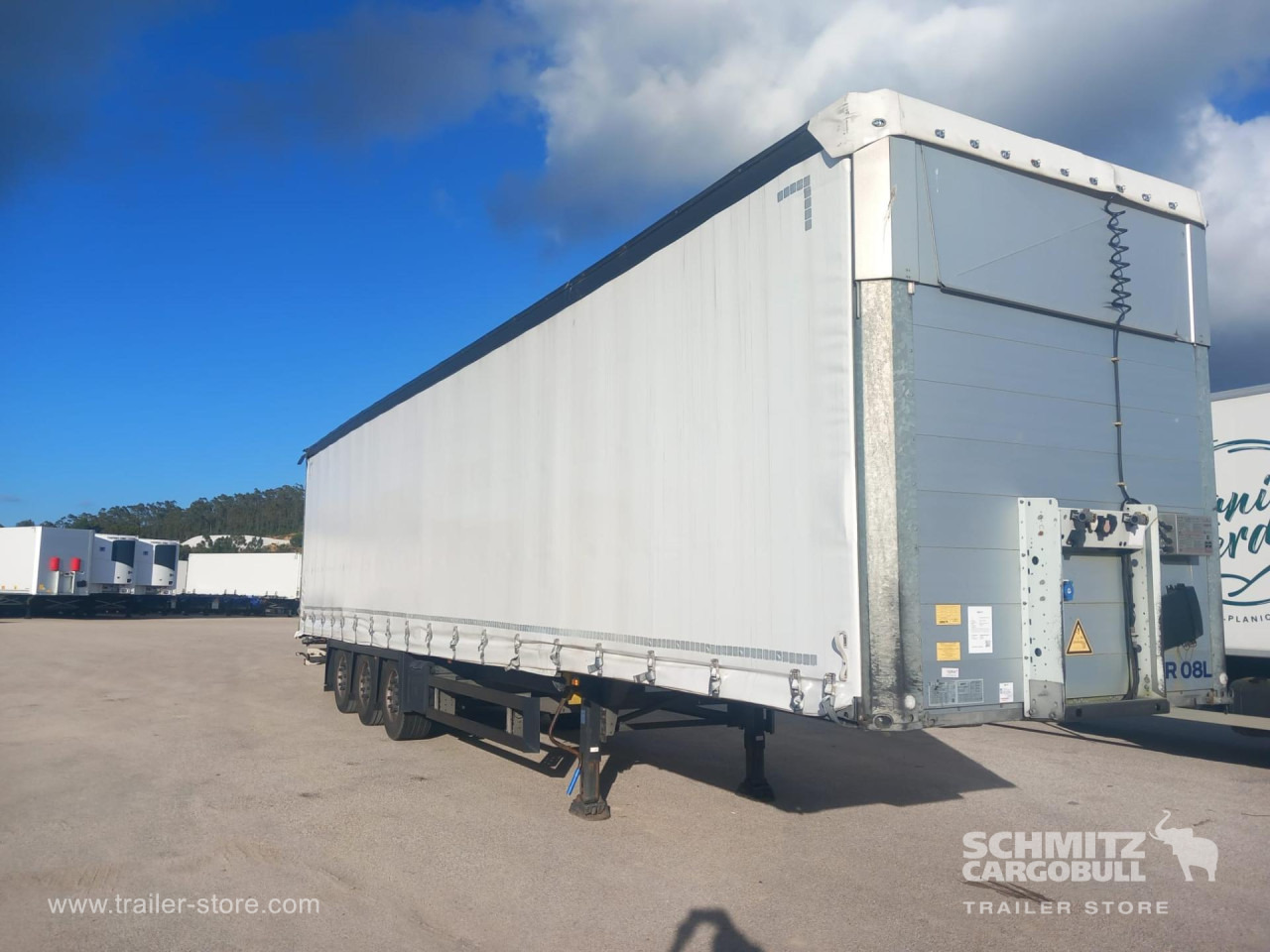 SCHMITZ Curtainsider Mega - Тентованный полуприцеп: фото 1 SCHMITZ Curtainsider Mega - Тентованный полуприцеп: фото 1