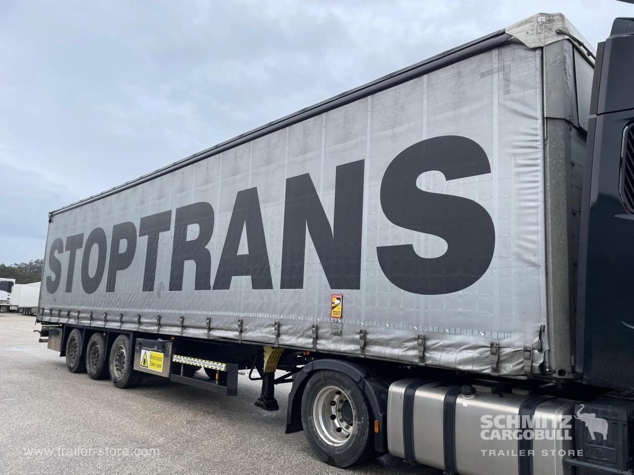 SCHMITZ Curtainsider Standard - Тентованный полуприцеп: фото 1 SCHMITZ Curtainsider Standard - Тентованный полуприцеп: фото 1