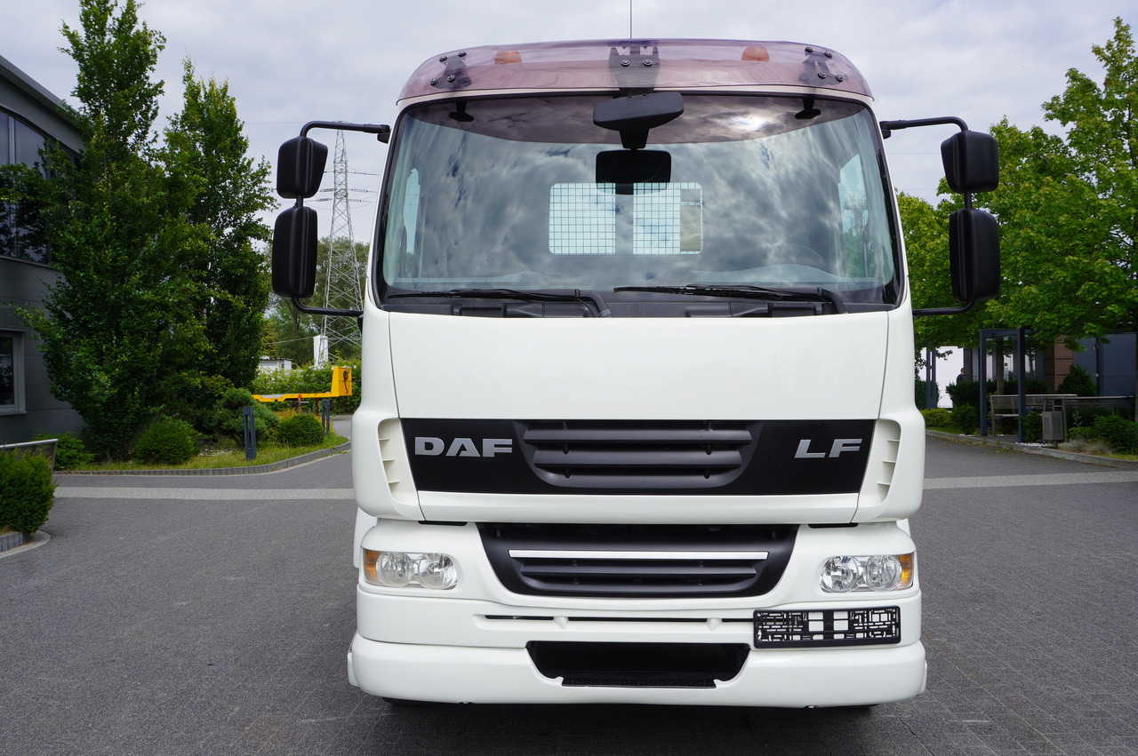 DAF LF 55.220 Skip loader GUIMA PALFINGER M14T - Портальный бункеровоз: фото 2 DAF LF 55.220 Skip loader GUIMA PALFINGER M14T - Портальный бункеровоз: фото 2