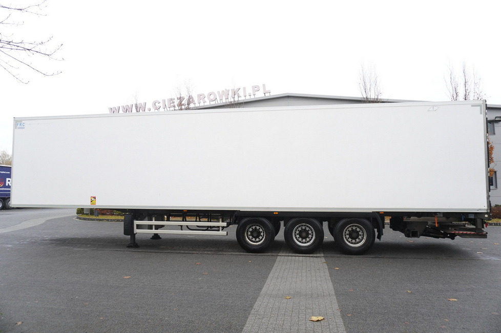 LAMBERET refrigerated semi-trailer / Carrier Vector 1550 unit - Полуприцеп-рефрижератор: фото 3 LAMBERET refrigerated semi-trailer / Carrier Vector 1550 unit - Полуприцеп-рефрижератор: фото 3