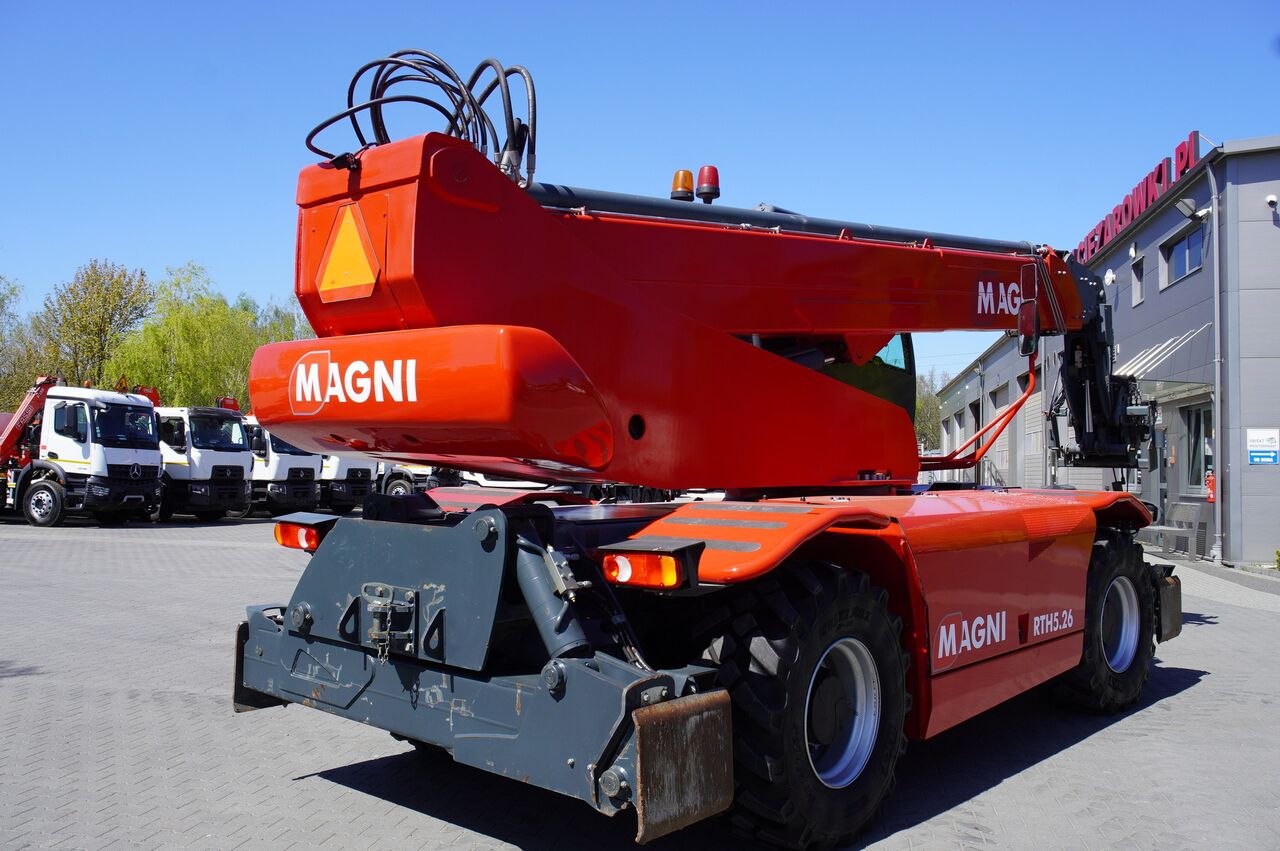 MAGNI RTH 5.26 telescopic loader / Range 26 m / load cap 5000 kg / Remote control - Телескопический фронтальный погрузчик: фото 5 MAGNI RTH 5.26 telescopic loader / Range 26 m / load cap 5000 kg / Remote control - Телескопический фронтальный погрузчик: фото 5