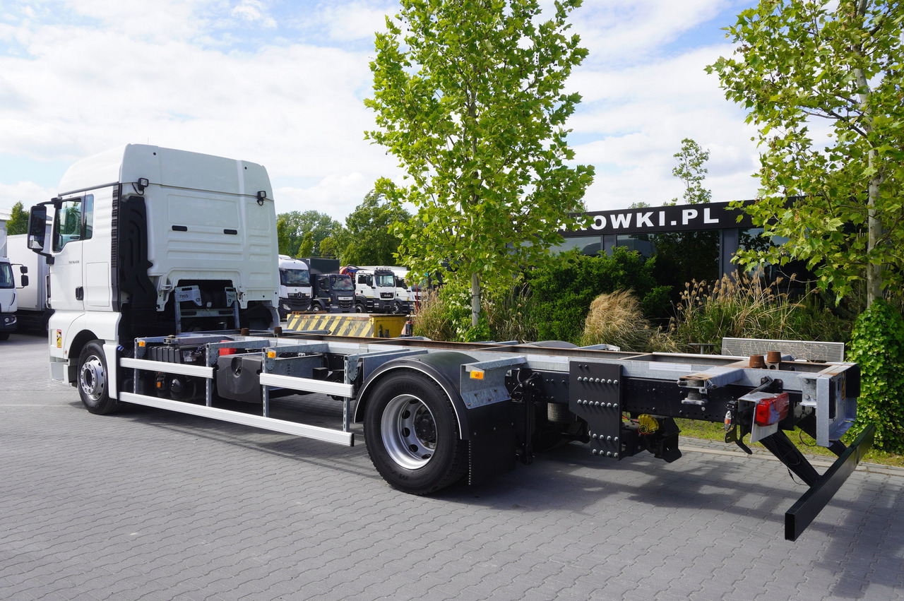 MAN GX 18.430 / BDF 7.5 m / sleeping cab / 2021 - Грузовик-контейнеровоз/ Сменный кузов: фото 3 MAN GX 18.430 / BDF 7.5 m / sleeping cab / 2021 - Грузовик-контейнеровоз/ Сменный кузов: фото 3