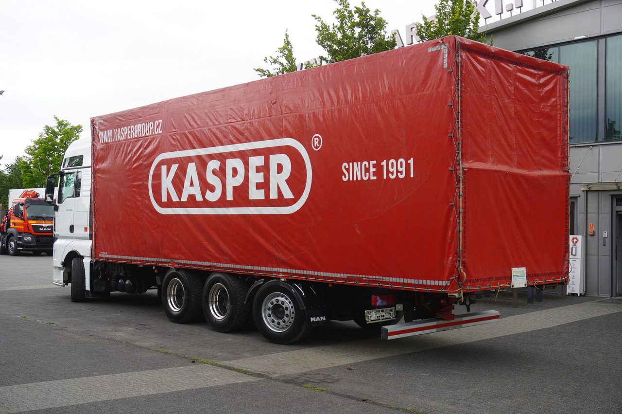 MAN MAN TGX 35.580 E6 8x4 /4 / 23 EPAL tarp superstructure / 4th axle steered - Тентованный грузовик: фото 3 MAN MAN TGX 35.580 E6 8x4 /4 / 23 EPAL tarp superstructure / 4th axle steered - Тентованный грузовик: фото 3