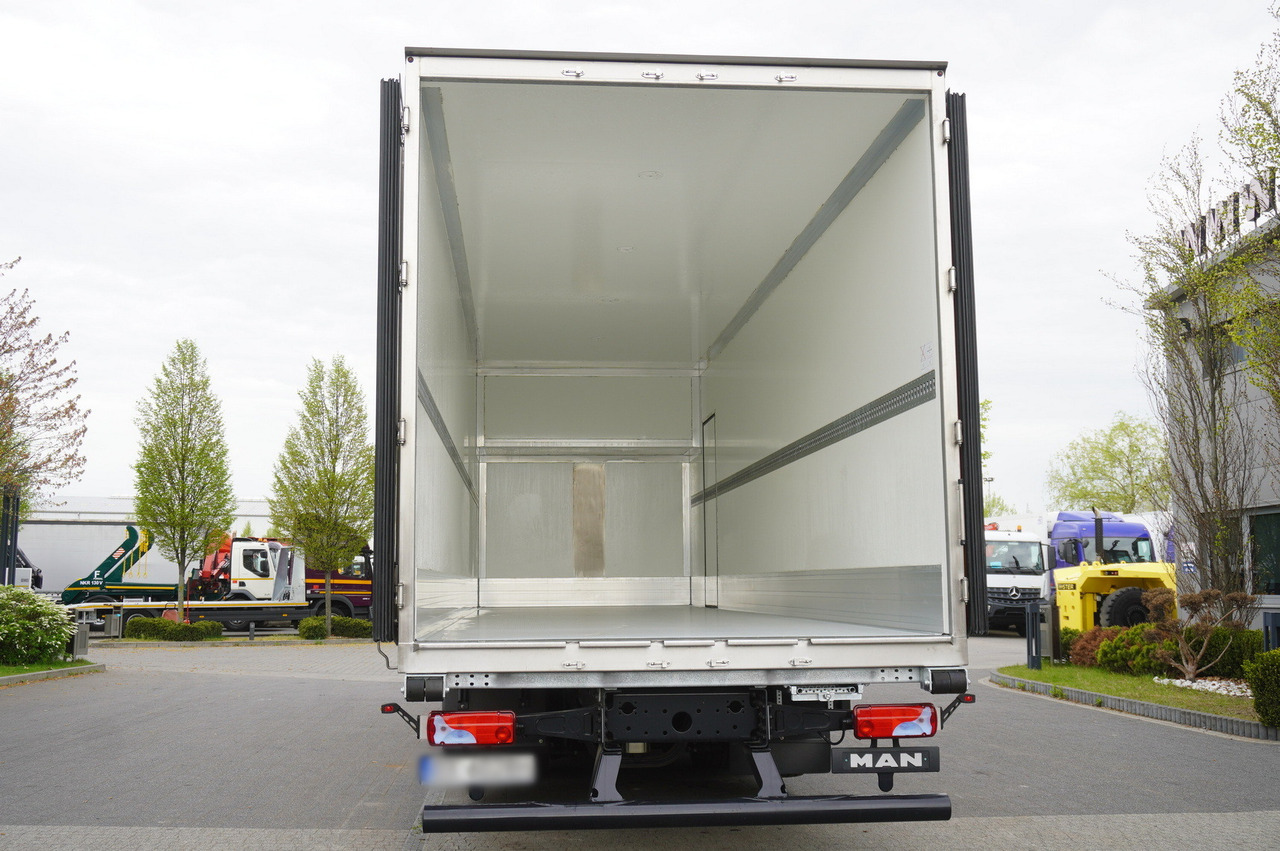 MAN New MAN TGX 26.400 / New Isotherm Plandex 23 Pallets / Warranty - Изотермический грузовик: фото 4 MAN New MAN TGX 26.400 / New Isotherm Plandex 23 Pallets / Warranty - Изотермический грузовик: фото 4