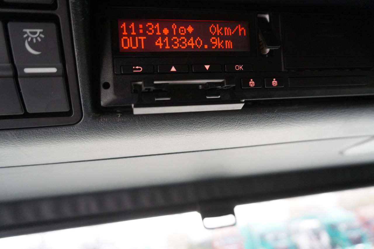 MAN TGS 35.420 8×2 / Chassis 6.4 m / 3 steered axles / 2 units - Грузовик-шасси: фото 3 MAN TGS 35.420 8×2 / Chassis 6.4 m / 3 steered axles / 2 units - Грузовик-шасси: фото 3