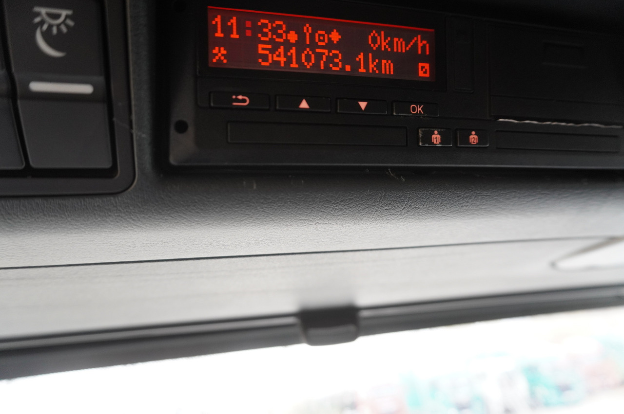 MAN TGS 35.420 8×2 / Chassis 6.4 m / 3 steered axles / 2 units - Грузовик-шасси: фото 4 MAN TGS 35.420 8×2 / Chassis 6.4 m / 3 steered axles / 2 units - Грузовик-шасси: фото 4