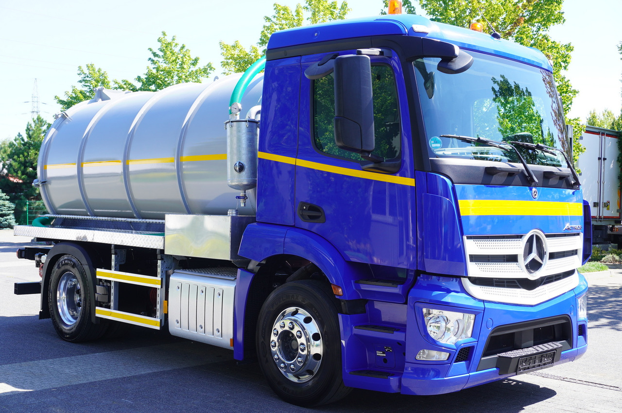 MERCEDES-BENZ Actros 18.35 LS / Body NEW septic tank (08/2025) 11000 l / 280000 kilometers! - Цистерна для жидкого навоза: фото 3 MERCEDES-BENZ Actros 18.35 LS / Body NEW septic tank (08/2025) 11000 l / 280000 kilometers! - Цистерна для жидкого навоза: фото 3