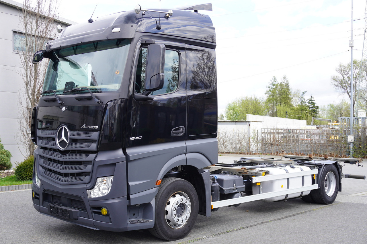 MERCEDES-BENZ Actros 1840 E6 4x2 / Lounge chair BDF - Грузовик-шасси: фото 1 MERCEDES-BENZ Actros 1840 E6 4x2 / Lounge chair BDF - Грузовик-шасси: фото 1