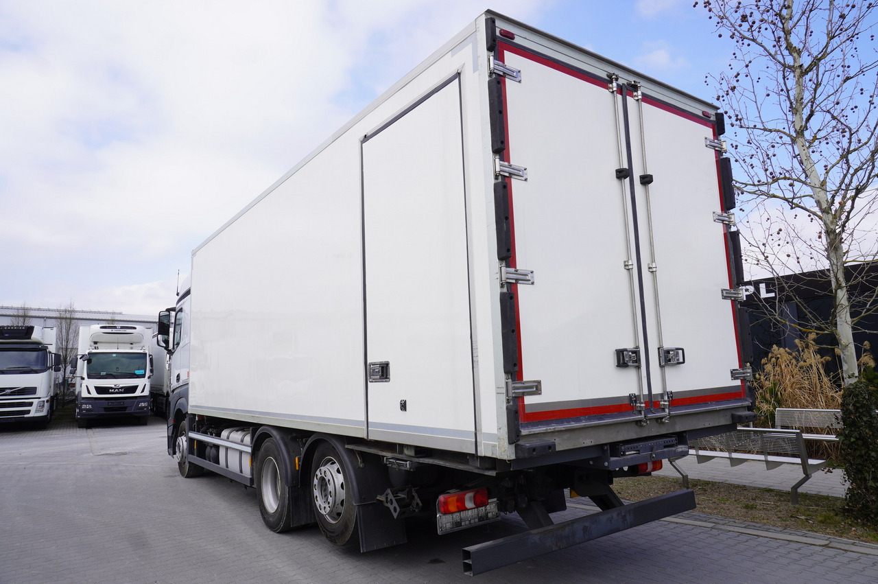 MERCEDES-BENZ Actros 2542 / GIGA cabin / Thermoking 1000R - Рефрижератор: фото 3 MERCEDES-BENZ Actros 2542 / GIGA cabin / Thermoking 1000R - Рефрижератор: фото 3