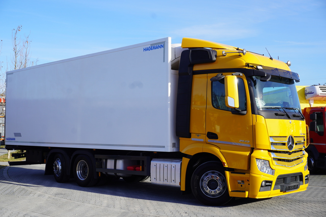 MERCEDES-BENZ Actros 2543 E6 6×2 / Refrigerated truck / ATP/FRC / 20 pallets / 260000 km!!! - Рефрижератор: фото 5 MERCEDES-BENZ Actros 2543 E6 6×2 / Refrigerated truck / ATP/FRC / 20 pallets / 260000 km!!! - Рефрижератор: фото 5