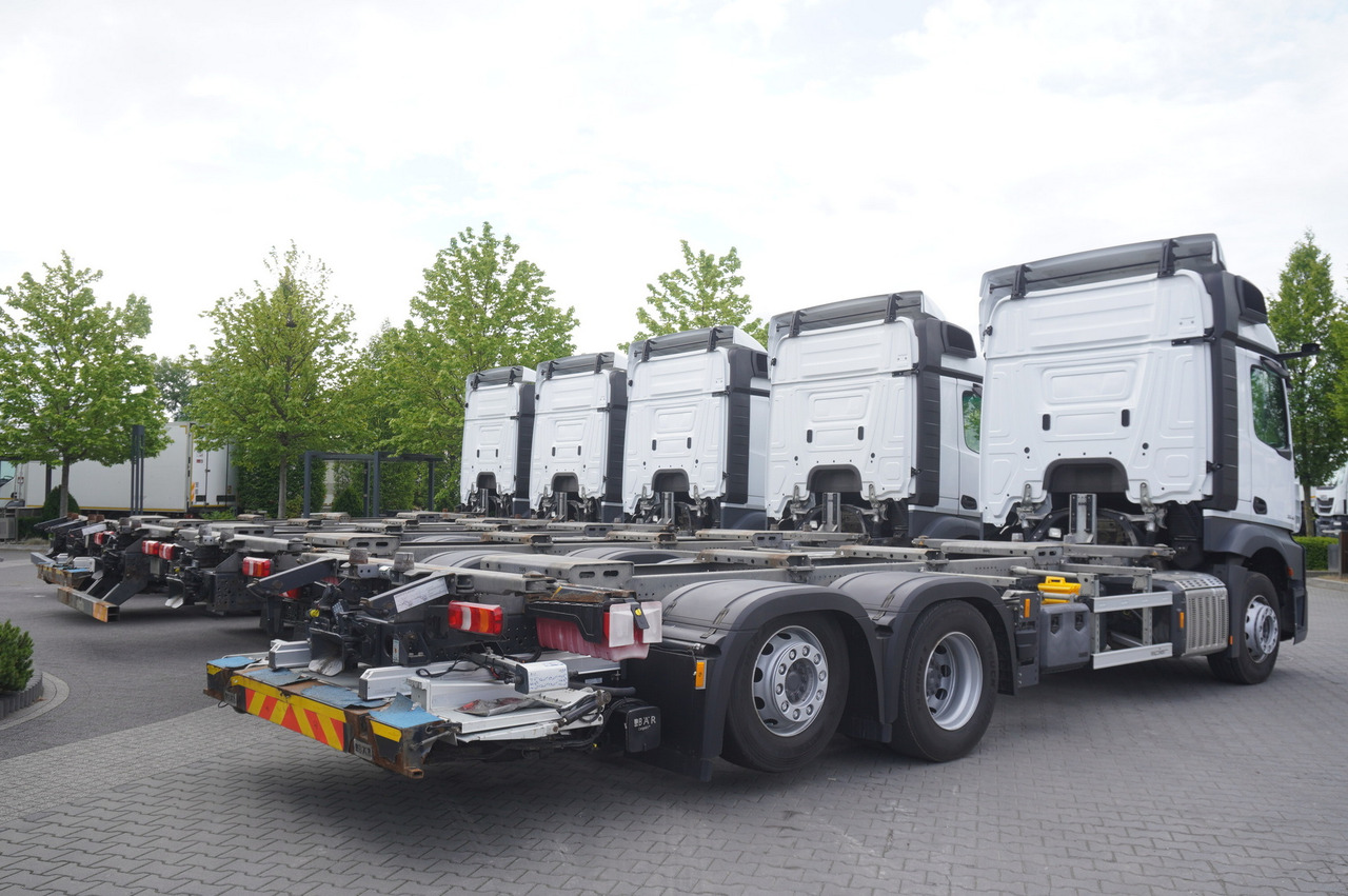 MERCEDES-BENZ Actros 2545 6×2 MP5 / ADR AT / 12 units - Грузовик-контейнеровоз/ Сменный кузов: фото 4 MERCEDES-BENZ Actros 2545 6×2 MP5 / ADR AT / 12 units - Грузовик-контейнеровоз/ Сменный кузов: фото 4