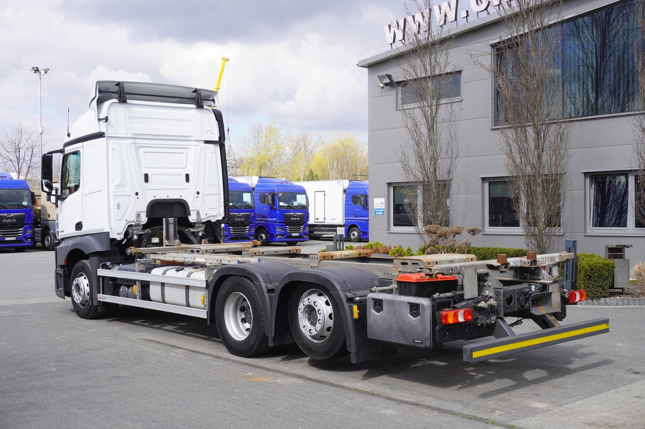 MERCEDES-BENZ Actros 2545 6×2 MP5 / ADR / several units - Грузовик-контейнеровоз/ Сменный кузов: фото 3 MERCEDES-BENZ Actros 2545 6×2 MP5 / ADR / several units - Грузовик-контейнеровоз/ Сменный кузов: фото 3