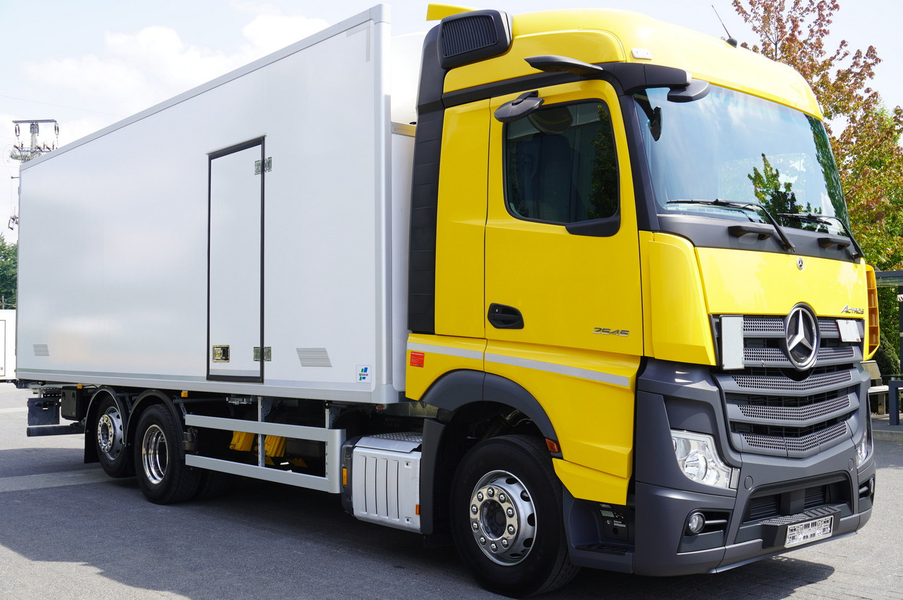 MERCEDES-BENZ Actros 2545 MP5 6×2 E6 / NEW Igloocar refrigerator / 19 pallets - Рефрижератор: фото 5 MERCEDES-BENZ Actros 2545 MP5 6×2 E6 / NEW Igloocar refrigerator / 19 pallets - Рефрижератор: фото 5