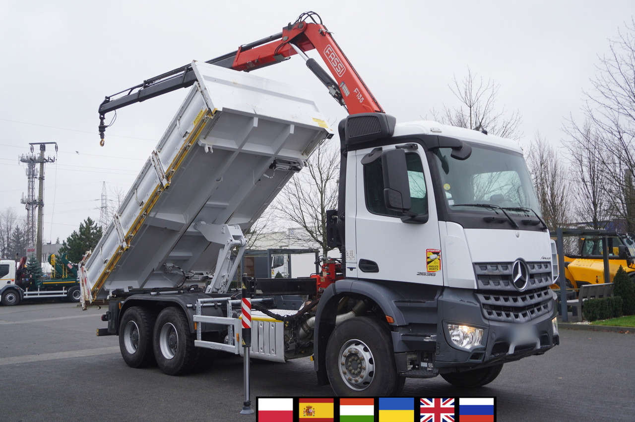 MERCEDES-BENZ Arocs 2636 6x4 / 2-way tipper / Fassi F135A.0.23 / remote control / Rotator - Самосвал, Автоманипулятор: фото 1 MERCEDES-BENZ Arocs 2636 6x4 / 2-way tipper / Fassi F135A.0.23 / remote control / Rotator - Самосвал, Автоманипулятор: фото 1