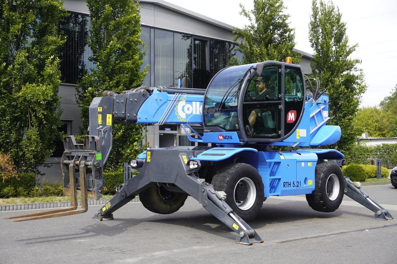 Magni RTH 5.21 - Телескопический фронтальный погрузчик: фото 3 Magni RTH 5.21 - Телескопический фронтальный погрузчик: фото 3