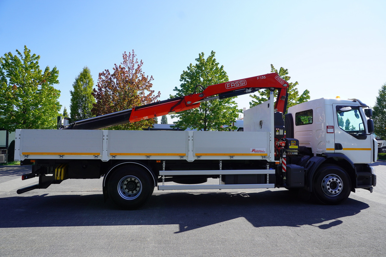 RENAULT C280 DTI 8 / FASSI crane 5.6 T / range 8 m / Flatbed 15 EPAL - Автоманипулятор: фото 2 RENAULT C280 DTI 8 / FASSI crane 5.6 T / range 8 m / Flatbed 15 EPAL - Автоманипулятор: фото 2