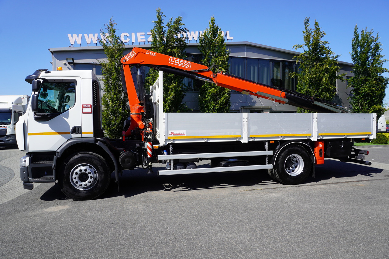 RENAULT C280 DTI 8 / FASSI crane 5.6 T / range 8 m / Flatbed 15 EPAL - Грузовик бортовой/ Платформа, Автоманипулятор: фото 2 RENAULT C280 DTI 8 / FASSI crane 5.6 T / range 8 m / Flatbed 15 EPAL - Грузовик бортовой/ Платформа, Автоманипулятор: фото 2