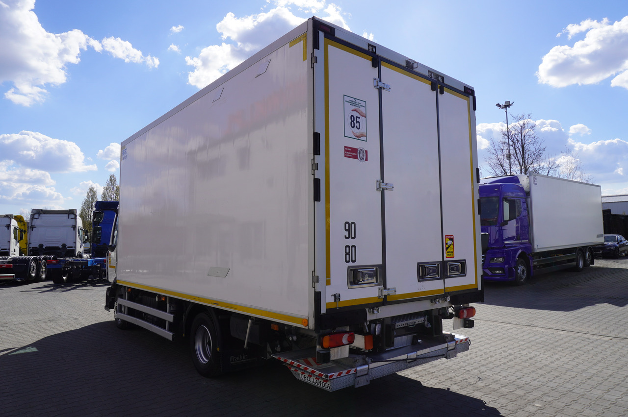 RENAULT D12 / Lamberet refrigerated truck / Dhollandia tail lift 1500 kg / 130 thousand km !! - Рефрижератор: фото 5 RENAULT D12 / Lamberet refrigerated truck / Dhollandia tail lift 1500 kg / 130 thousand km !! - Рефрижератор: фото 5