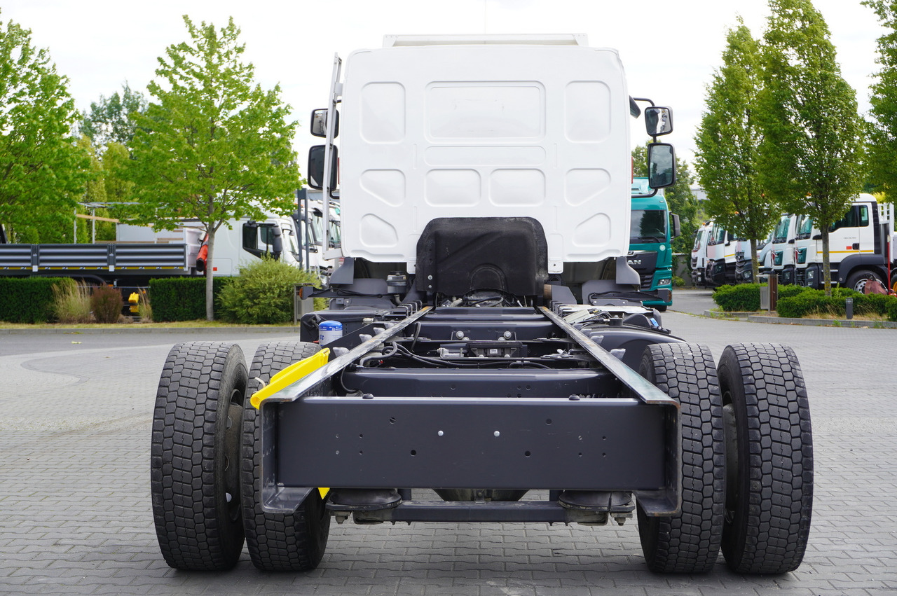 RENAULT D16 / Chassis 7.1 m / Differential lock - Грузовик-шасси: фото 4 RENAULT D16 / Chassis 7.1 m / Differential lock - Грузовик-шасси: фото 4