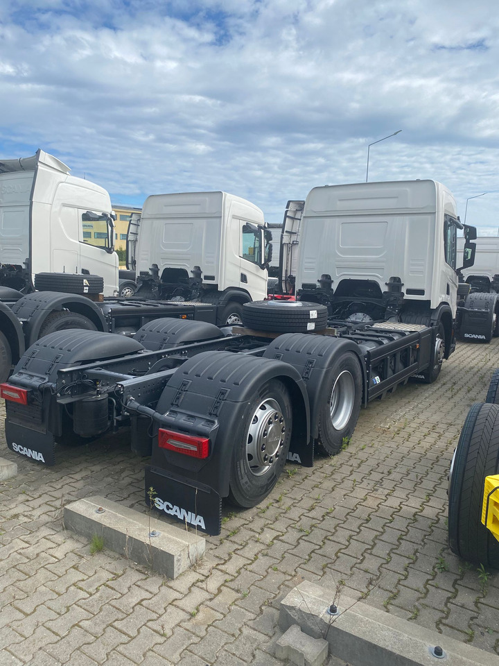 SCANIA P 340 B6x2*4NA / chassis frame / steering axle / CNG / large cab / 8 units - Грузовик-шасси: фото 4 SCANIA P 340 B6x2*4NA / chassis frame / steering axle / CNG / large cab / 8 units - Грузовик-шасси: фото 4