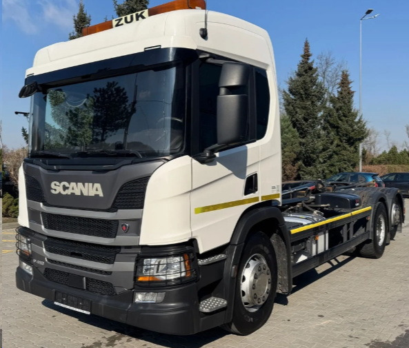 SCANIA P410 B6X2*4NA HIAB Multilift 21t / 150 tho.km hooklift - Крюковой мультилифт: фото 1 SCANIA P410 B6X2*4NA HIAB Multilift 21t / 150 tho.km hooklift - Крюковой мультилифт: фото 1