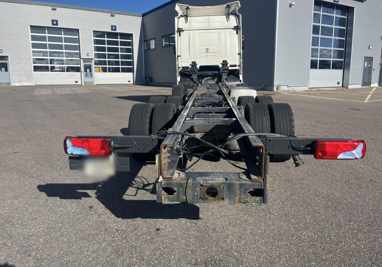 SCANIA R 540 B8x4NB / Truck chassis / Sleeper cab - Грузовик-шасси: фото 4 SCANIA R 540 B8x4NB / Truck chassis / Sleeper cab - Грузовик-шасси: фото 4