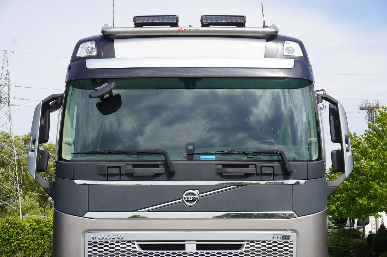 Грузовик-шасси VOLVO FH16 750 8x4x4 / 750 HP! / Frame 685 cm / Steered 4th axle: фото 10