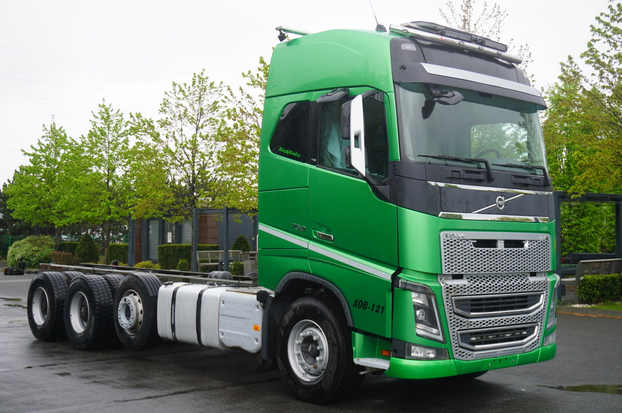 VOLVO Volvo FH16 750 8×4 / 750 HP! / 7.2 m chassis - Автоманипулятор: фото 1 VOLVO Volvo FH16 750 8×4 / 750 HP! / 7.2 m chassis - Автоманипулятор: фото 1