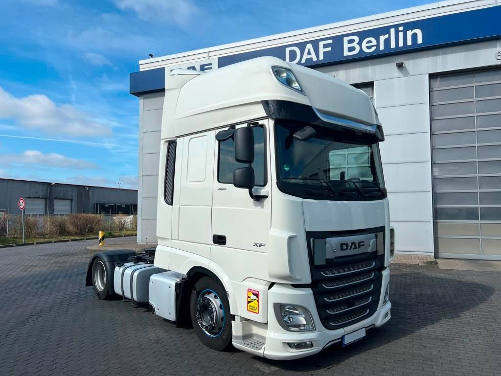 DAF XF 480 FT SSC Low Deck TraXon Intarder 2 x Tank - Тягач: фото 1 DAF XF 480 FT SSC Low Deck TraXon Intarder 2 x Tank - Тягач: фото 1