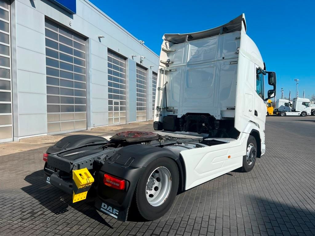 DAF XFn 480 FT Intarder 2xTank 1.105 L Vollspoiler - Тягач: фото 4 DAF XFn 480 FT Intarder 2xTank 1.105 L Vollspoiler - Тягач: фото 4