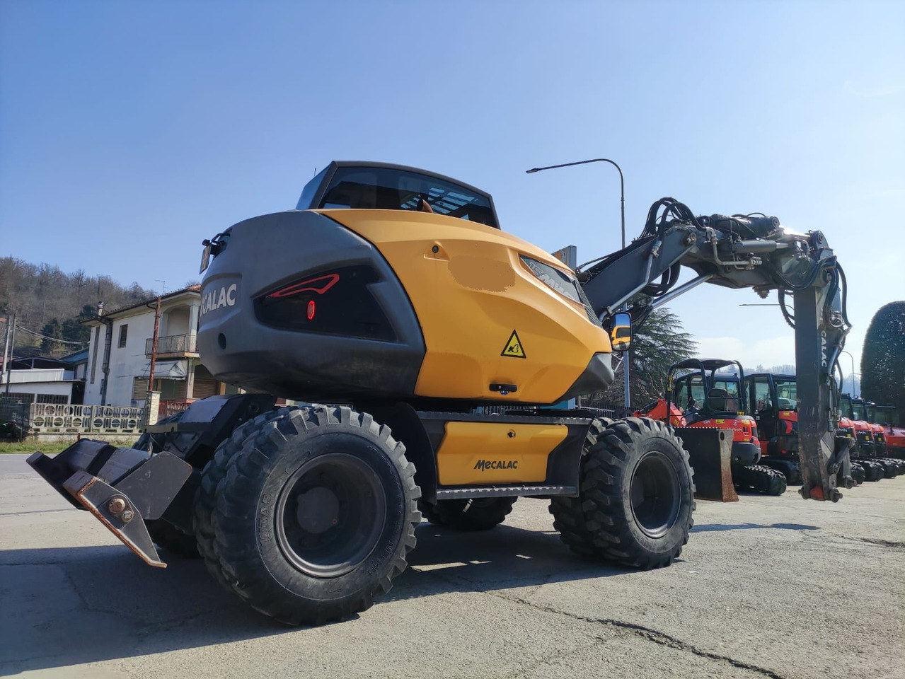 MECALAC 15 MWR - Колёсный экскаватор: фото 4 MECALAC 15 MWR - Колёсный экскаватор: фото 4