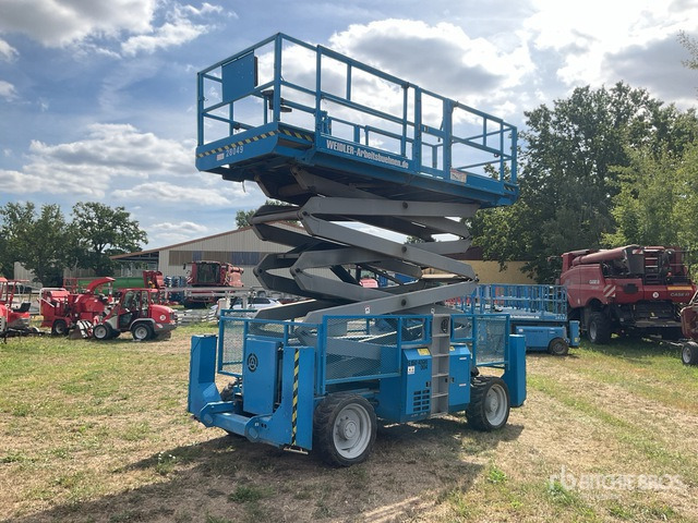 2007 Genie 4390RT 4x4 Diesel Scissor Lift - Ножничный подъемник: фото 4 2007 Genie 4390RT 4x4 Diesel Scissor Lift - Ножничный подъемник: фото 4