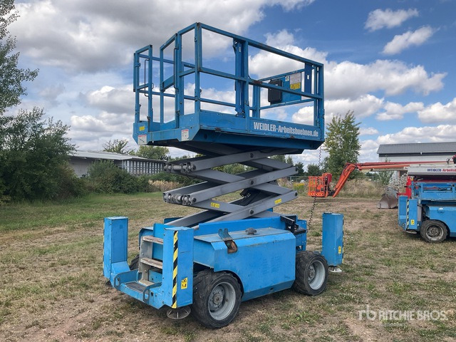 2007 Genie GS2668RT 4x4 Diesel Scissor Lift - Ножничный подъемник: фото 2 2007 Genie GS2668RT 4x4 Diesel Scissor Lift - Ножничный подъемник: фото 2