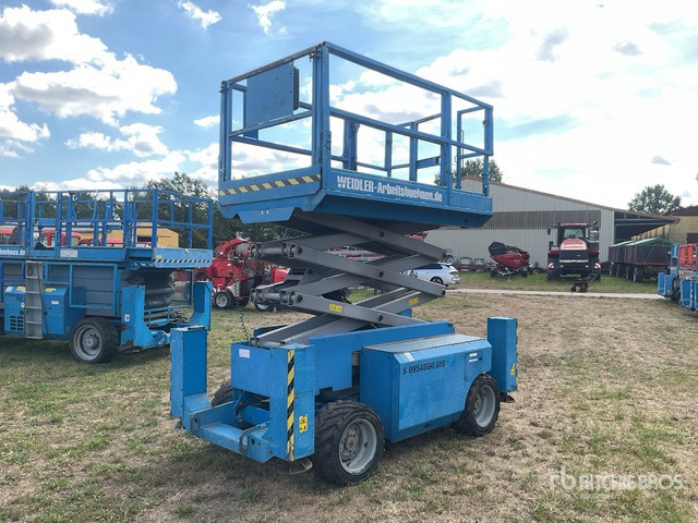 2007 Genie GS2668RT 4x4 Diesel Scissor Lift - Ножничный подъемник: фото 4 2007 Genie GS2668RT 4x4 Diesel Scissor Lift - Ножничный подъемник: фото 4
