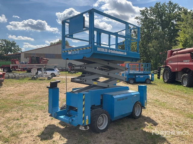 2007 Genie GS2668RT 4x4 Diesel Scissor Lift - Ножничный подъемник: фото 4 2007 Genie GS2668RT 4x4 Diesel Scissor Lift - Ножничный подъемник: фото 4