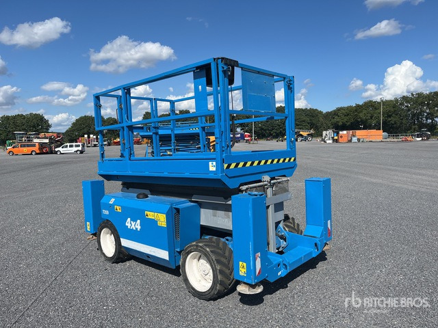 2011 Genie GS3268RT 4x4 Scissor Lift - Ножничный подъемник: фото 3 2011 Genie GS3268RT 4x4 Scissor Lift - Ножничный подъемник: фото 3