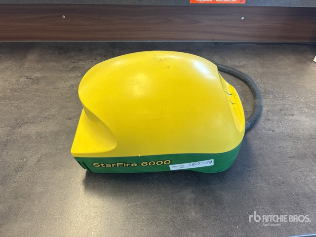 John Deere 8320R 4WD Tractor - Трактор: фото 2 John Deere 8320R 4WD Tractor - Трактор: фото 2